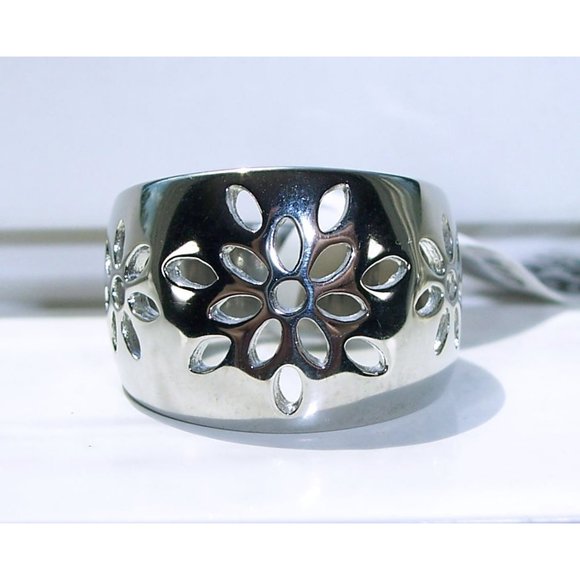 STAINLESS STEEL Open Work Flower Design Dome Ring - Picture 10 of 14